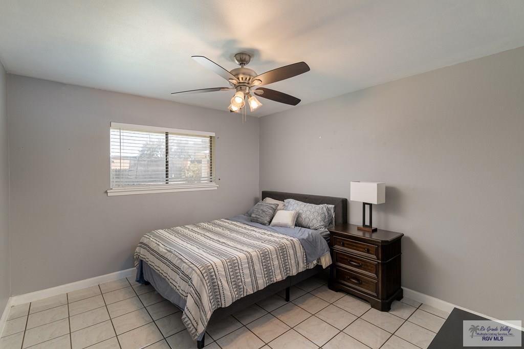18 Shoreline Dr, BROWNSVILLE, Texas image 8