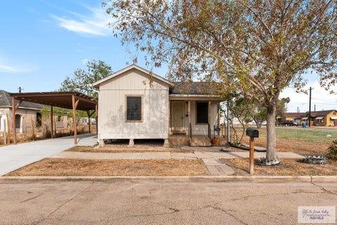 Homes For Sale - 224 S Crockett St<br/> SAN BENITO, TX 78586
