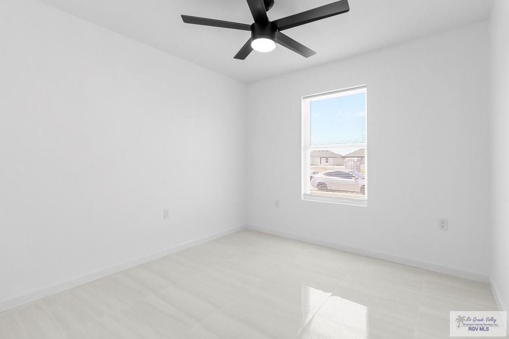 713 Thornton Ln, BROWNSVILLE, Texas image 11