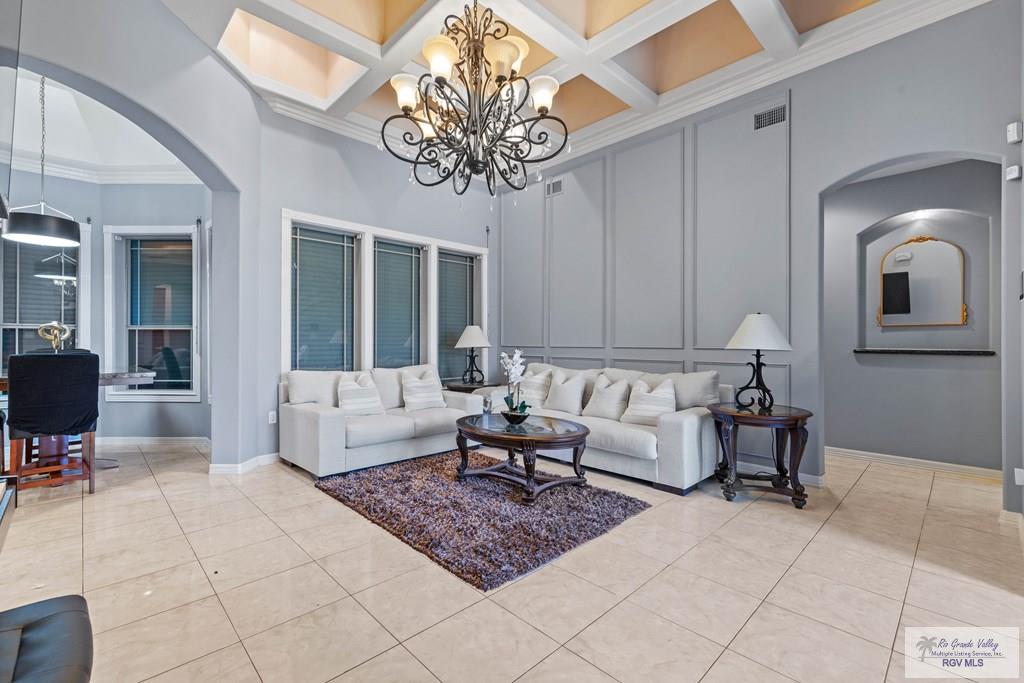 915 E San Marcelo Blvd, BROWNSVILLE, Texas image 7