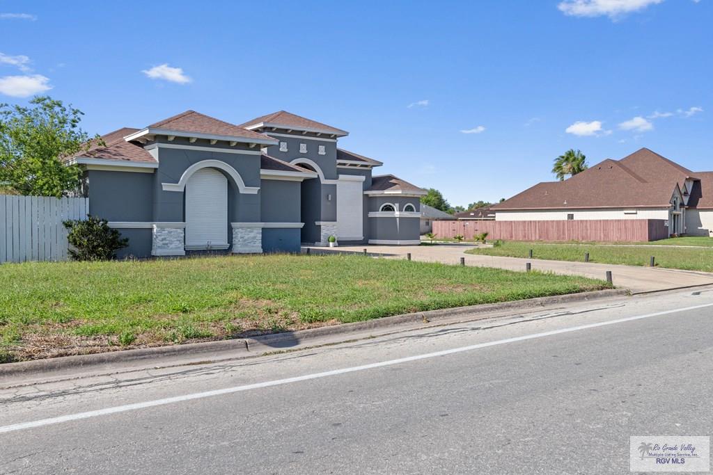 915 E San Marcelo Blvd, BROWNSVILLE, Texas image 4