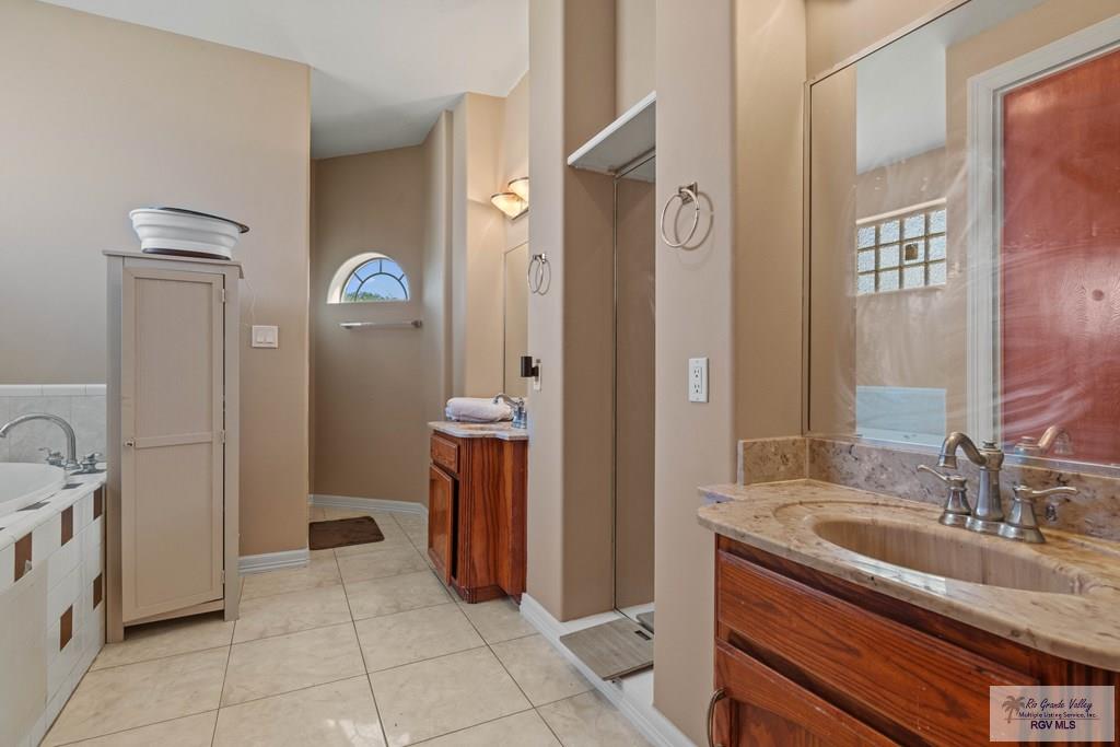 915 E San Marcelo Blvd, BROWNSVILLE, Texas image 26