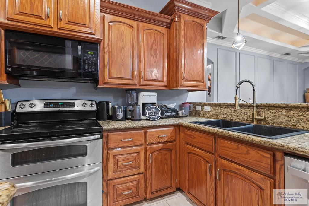 915 E San Marcelo Blvd, BROWNSVILLE, Texas image 17