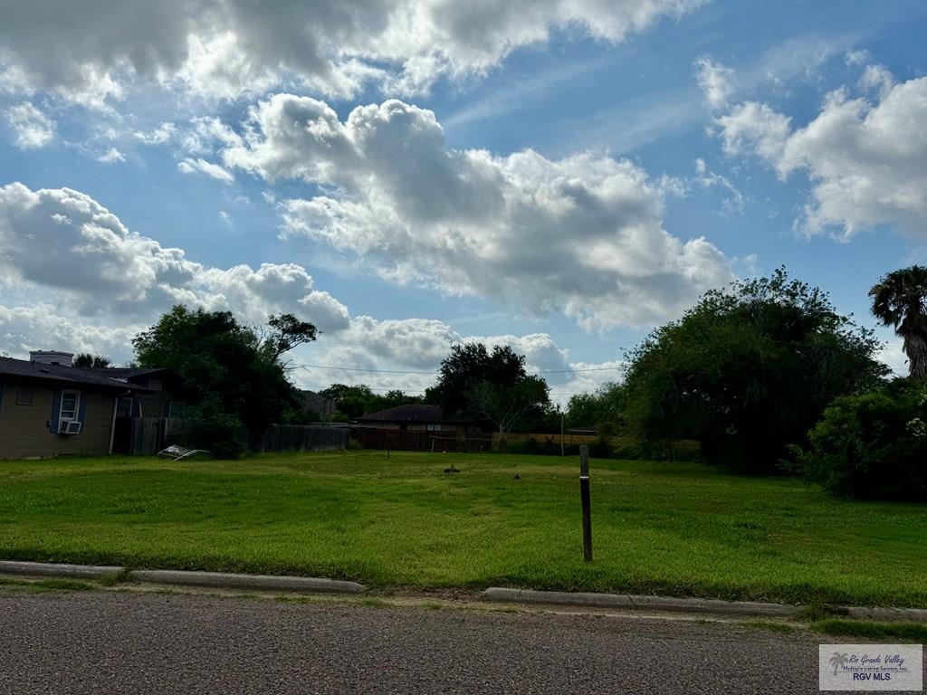 1040 North Shore Dr, SAN BENITO, Texas image 5