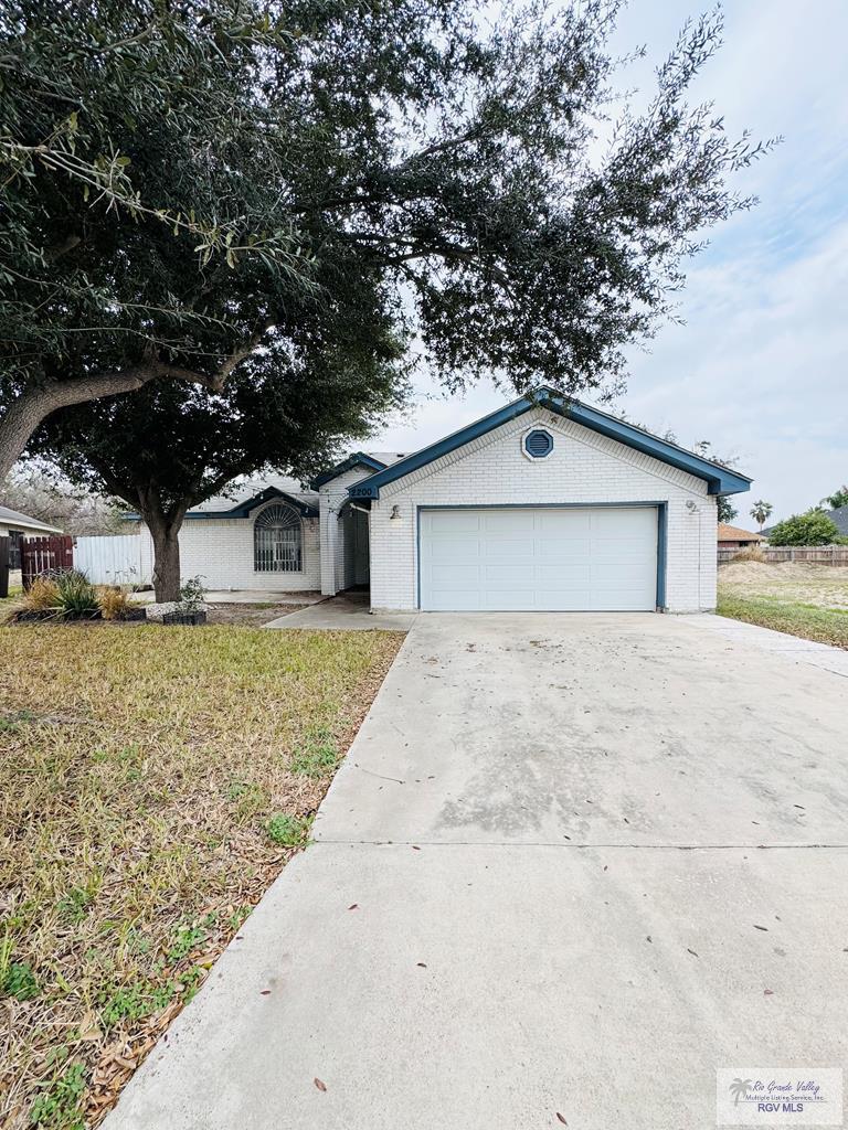 2200 E 19th St, MISSION, Texas image 1