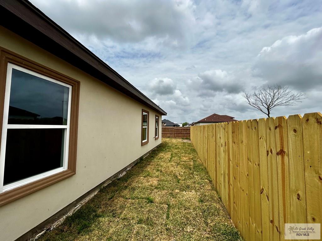 5300 Oakley St, BROWNSVILLE, Texas image 6