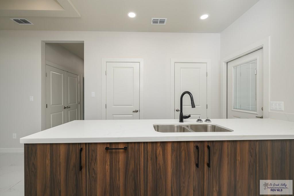 613 Cove Ln #UNIT 2, WESLACO, Texas image 9