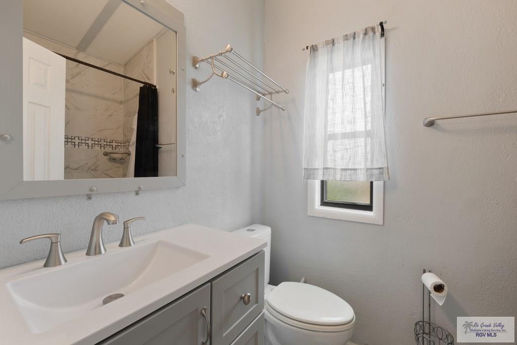 1 Bermuda Ln, BROWNSVILLE, Texas image 15