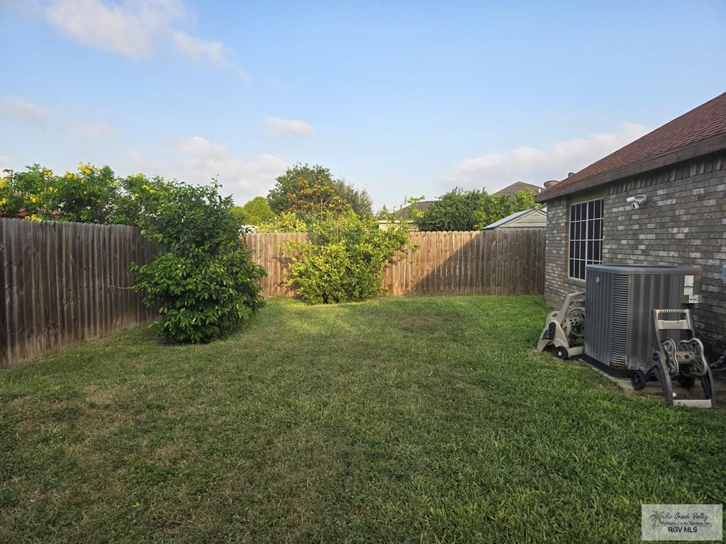 2831 Seville Blvd, BROWNSVILLE, Texas image 4