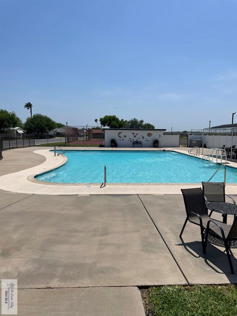 144 Willow Cir, HARLINGEN, Texas image 4
