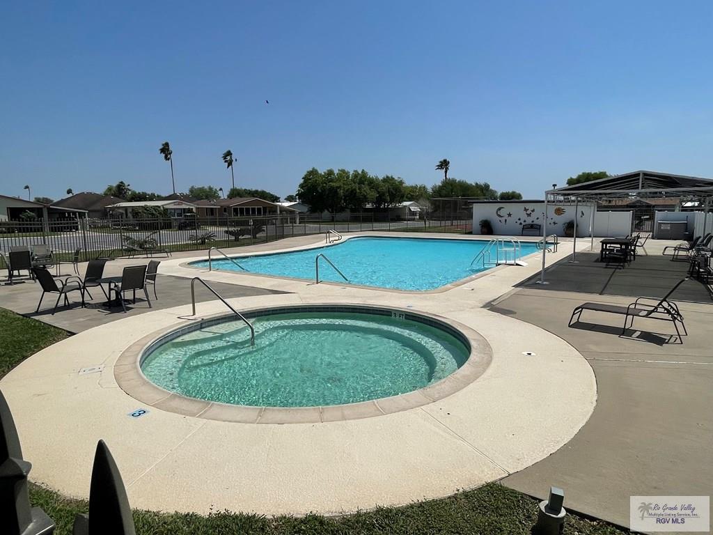 144 Willow Cir, HARLINGEN, Texas image 3