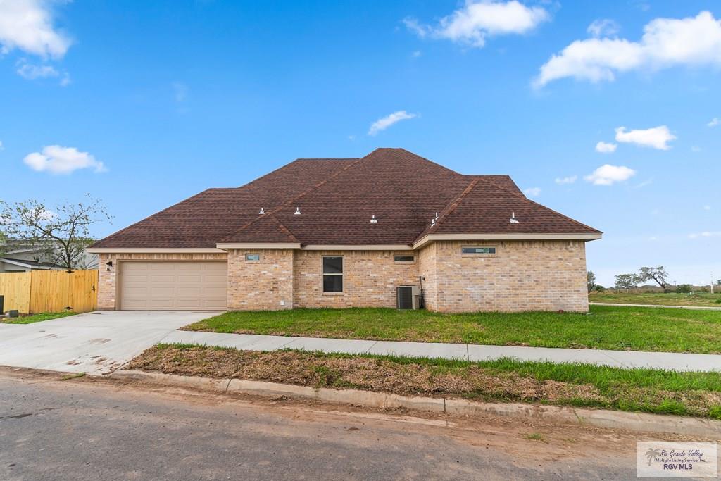 5436 Tulip Ct, BROWNSVILLE, Texas image 4