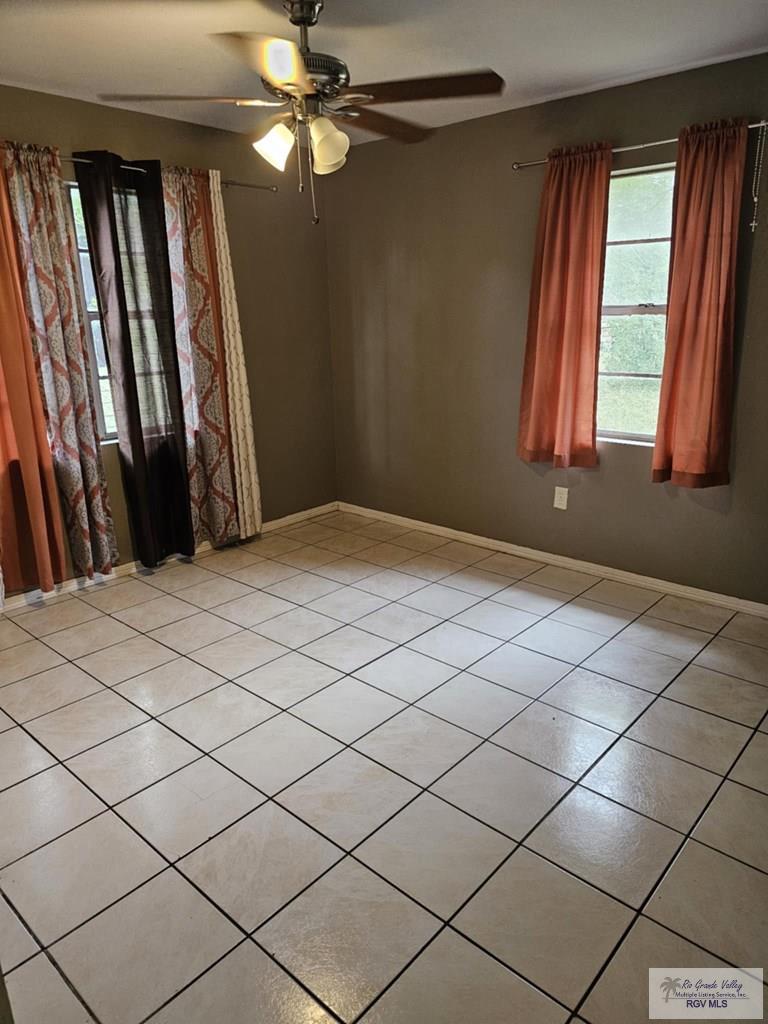 824 San Jose Ln, BROWNSVILLE, Texas image 10