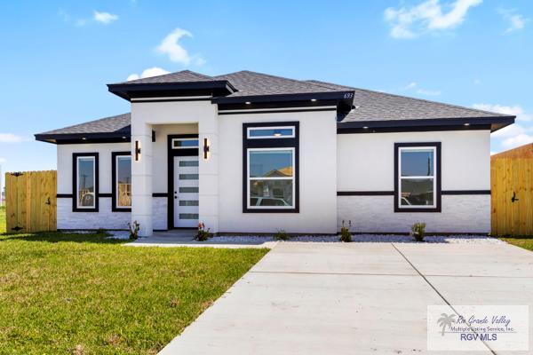 693 Thornton Ln, BROWNSVILLE, Texas image 1