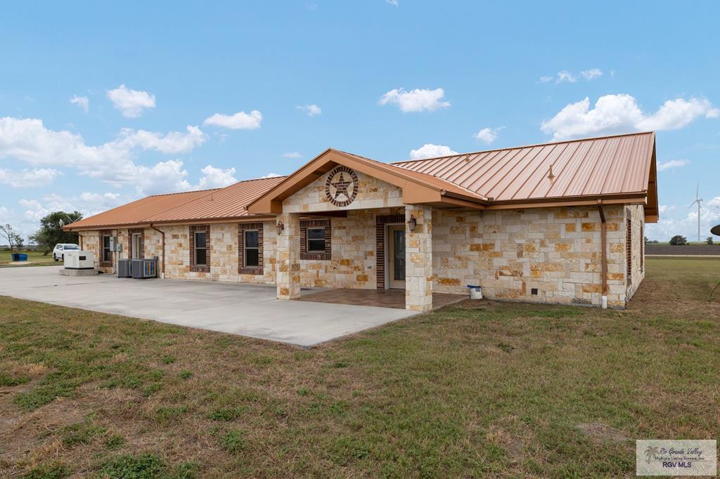 11668 Olive Cr Rd, LYFORD, Texas image 2