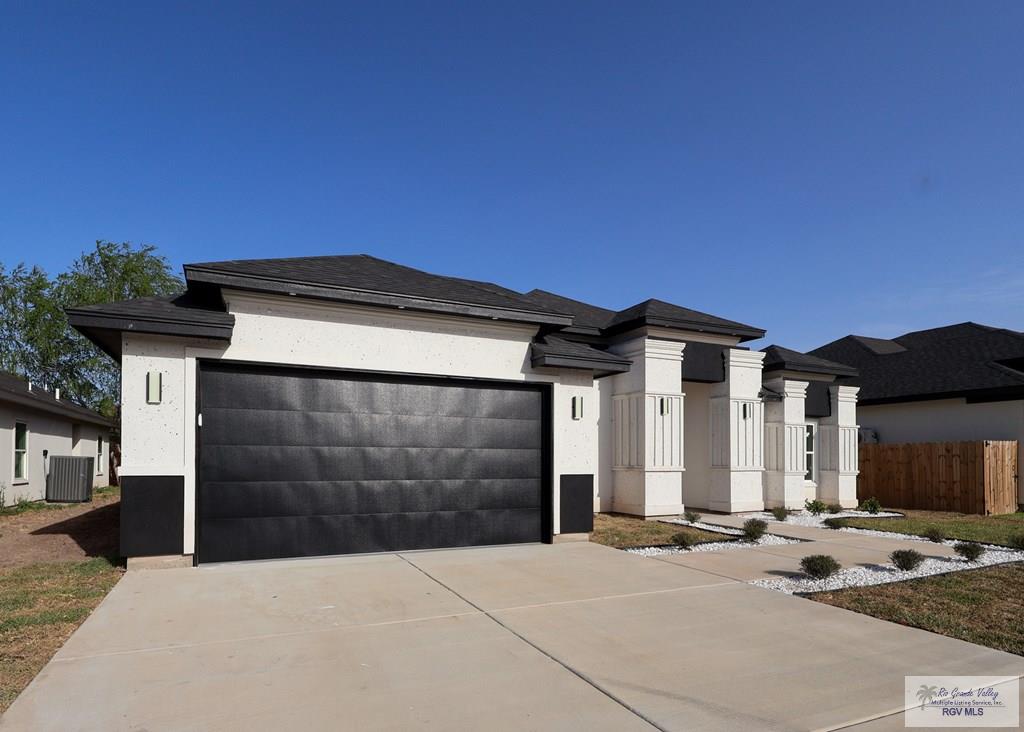 7008 Heritage Oaks Dr, BROWNSVILLE, Texas image 3