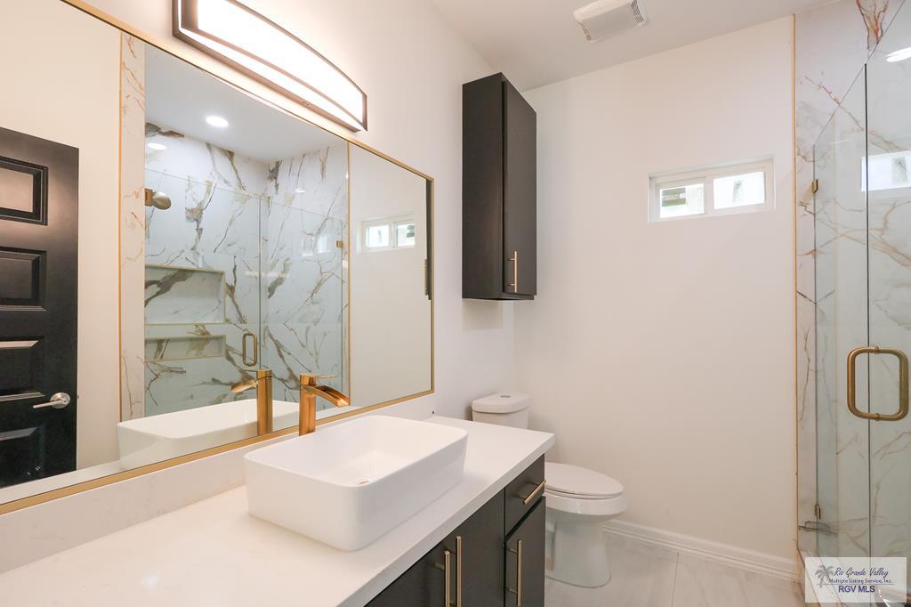 7008 Heritage Oaks Dr, BROWNSVILLE, Texas image 10