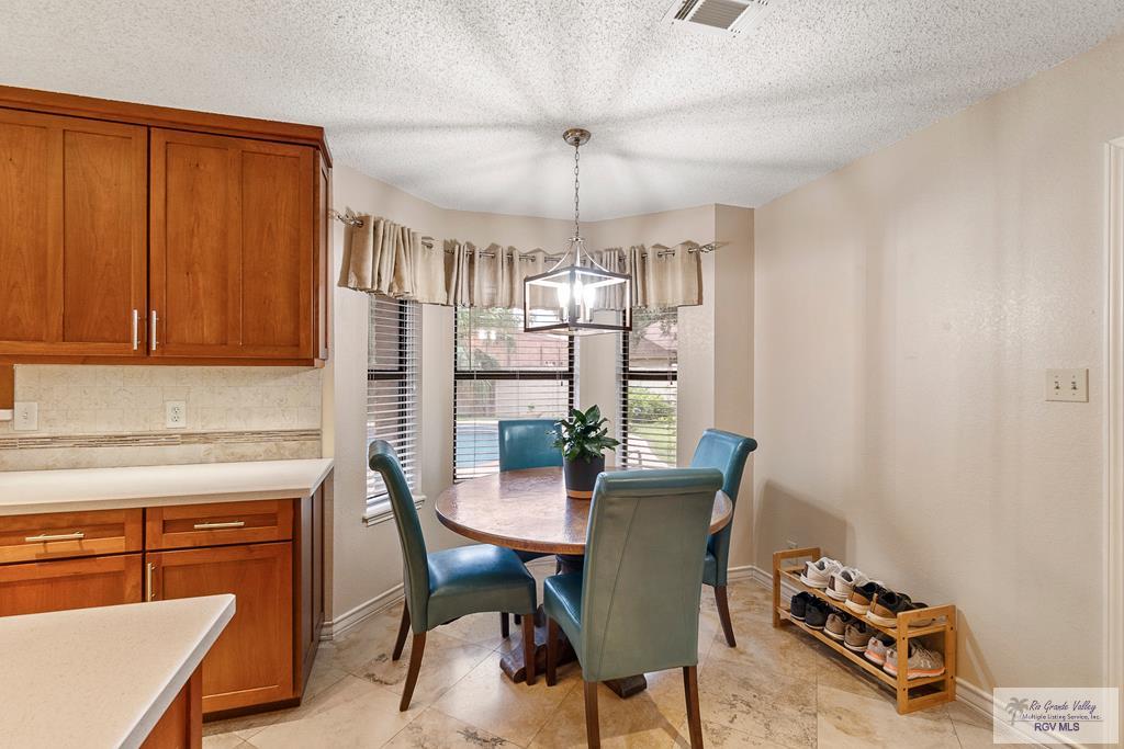 24382 Preston Trail, HARLINGEN, Texas image 10