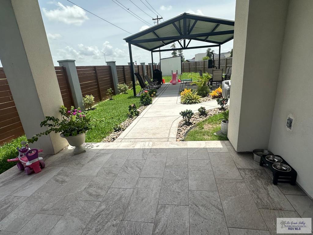 1992 Lulu St, BROWNSVILLE, Texas image 20