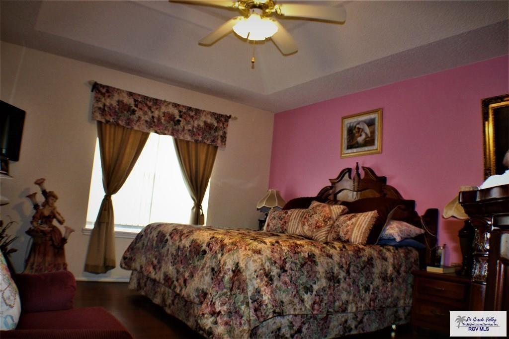 125 Vista Del Golf, BROWNSVILLE, Texas image 7