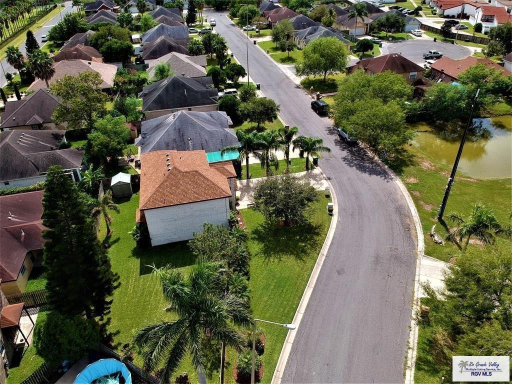 125 Vista Del Golf, BROWNSVILLE, Texas image 3