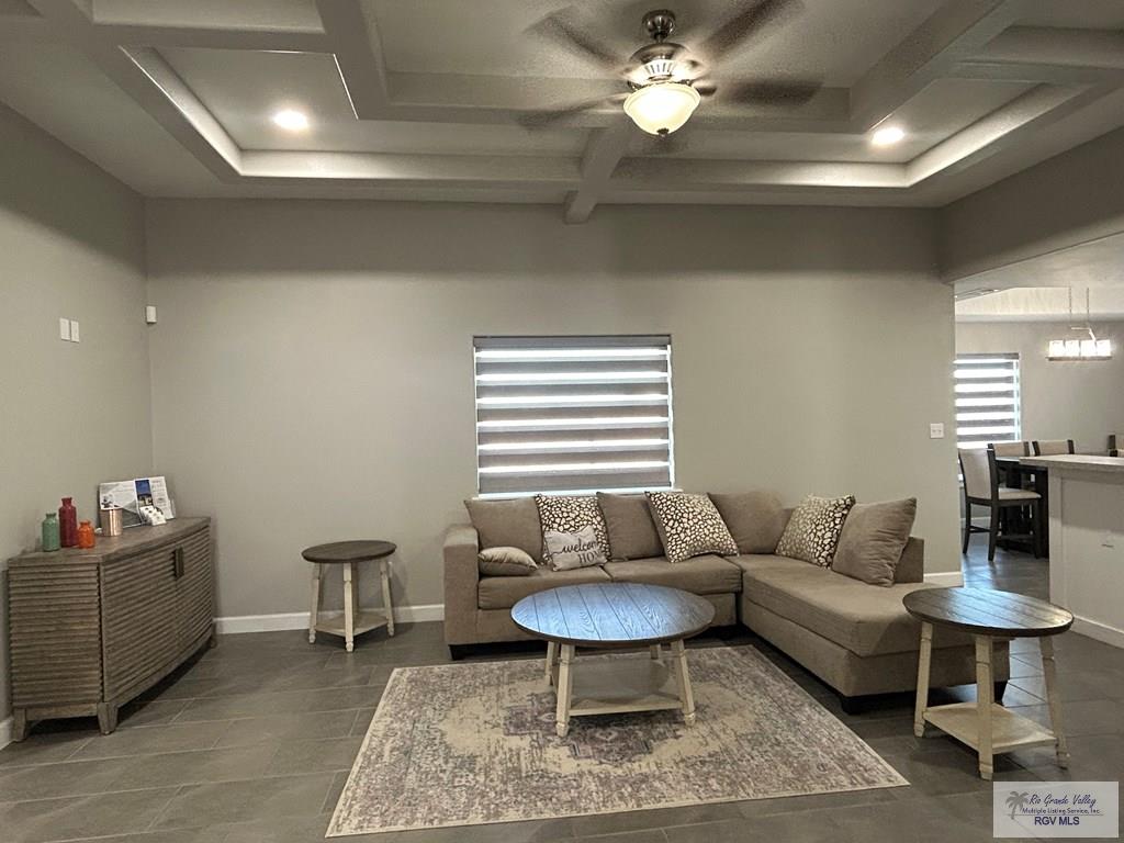 102 Poppy St, LOS FRESNOS, Texas image 3
