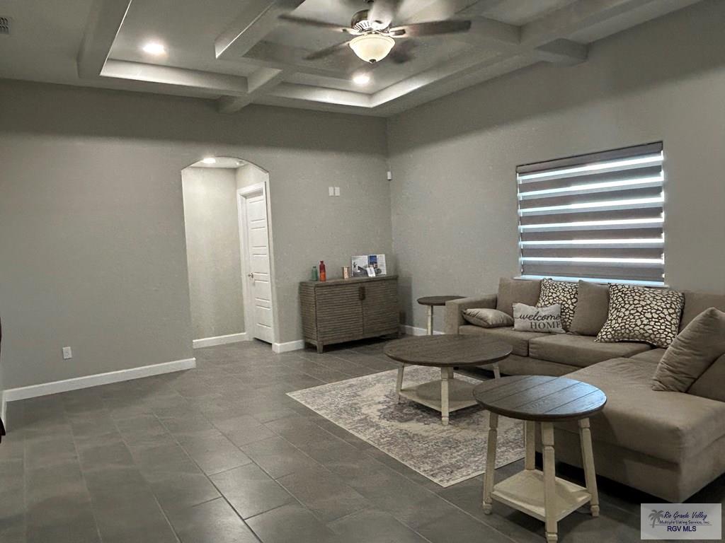 102 Poppy St, LOS FRESNOS, Texas image 4