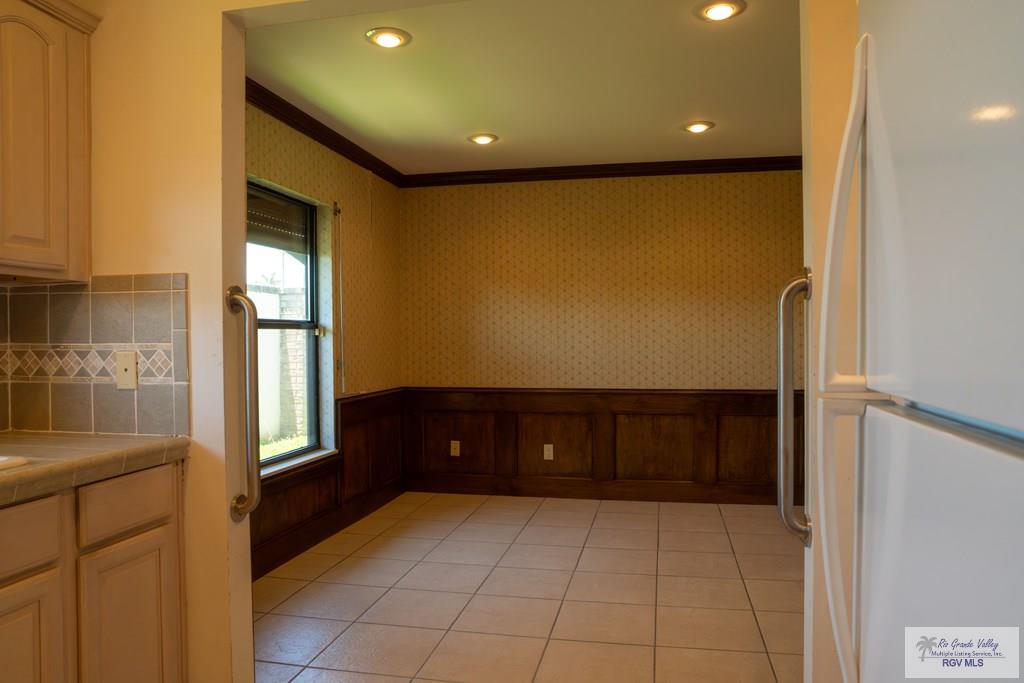 62 Waterfront Dr, BROWNSVILLE, Texas image 10