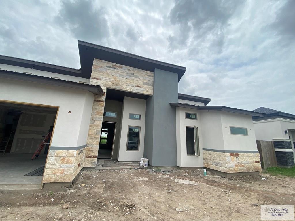 9545 Lake John Ct, LOS FRESNOS, Texas image 6
