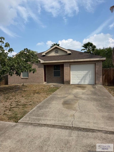 Homes For Sale - 2414 El Arca Dr<br/> BROWNSVILLE, TX 78520