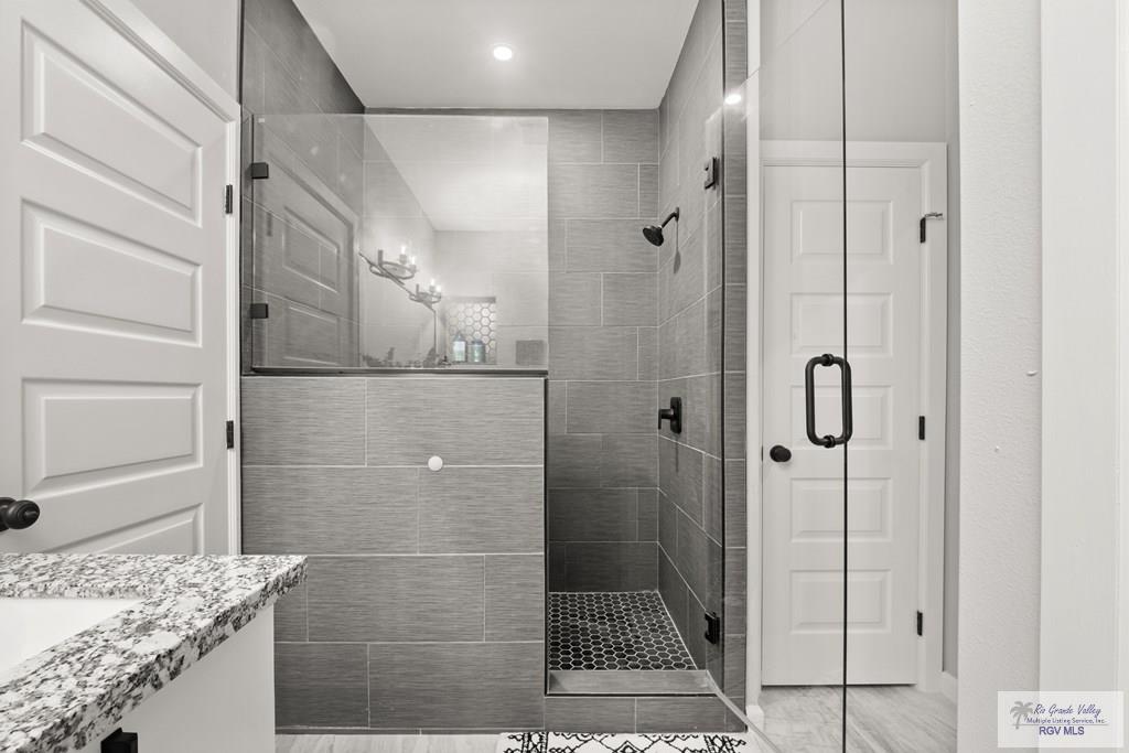 112 Republic Cir, SAN BENITO, Texas image 11