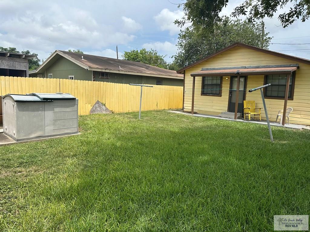 833 Katy Ln, BROWNSVILLE, Texas image 16