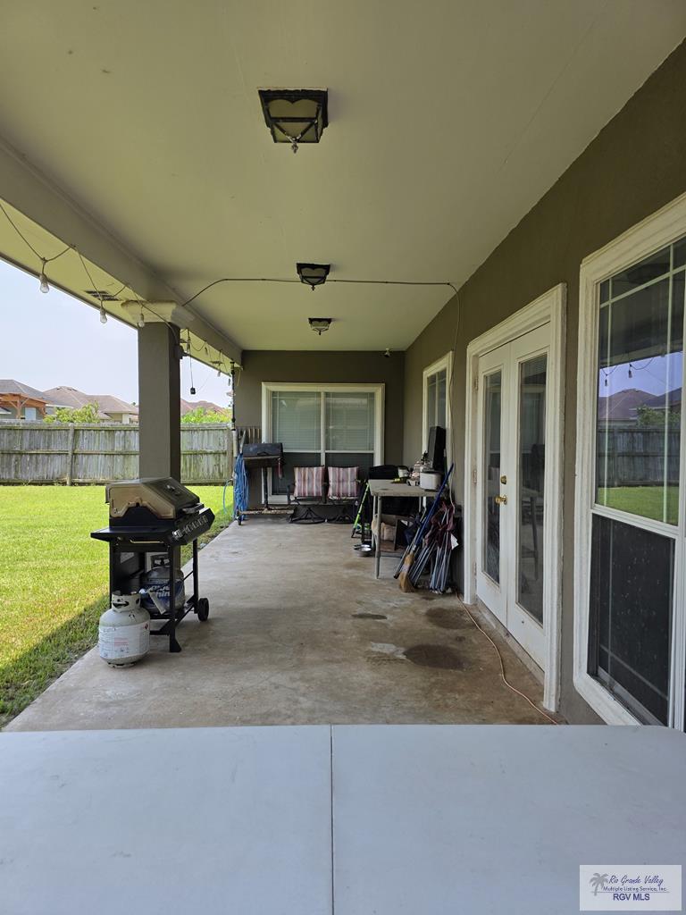 7301 Alabama Pine St, BROWNSVILLE, Texas image 9