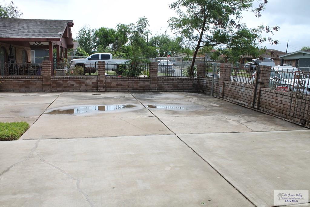 2359 San Lorenzo St, BROWNSVILLE, Texas image 49