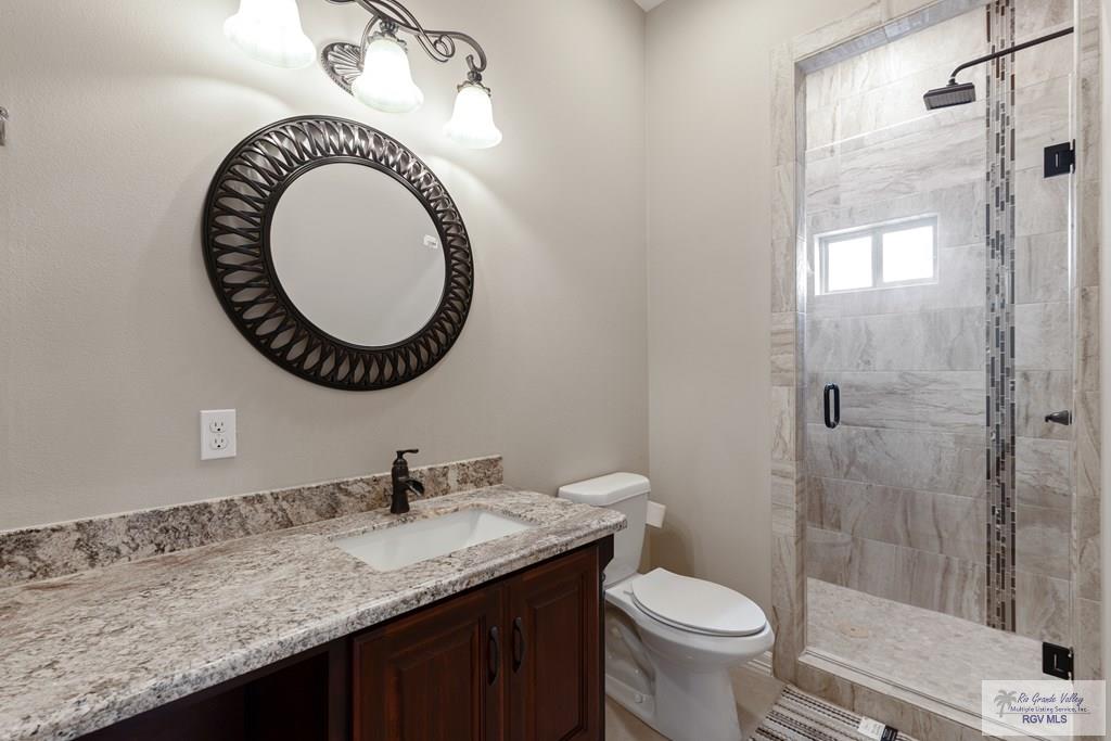 5572 Lovers Ln, BROWNSVILLE, Texas image 24
