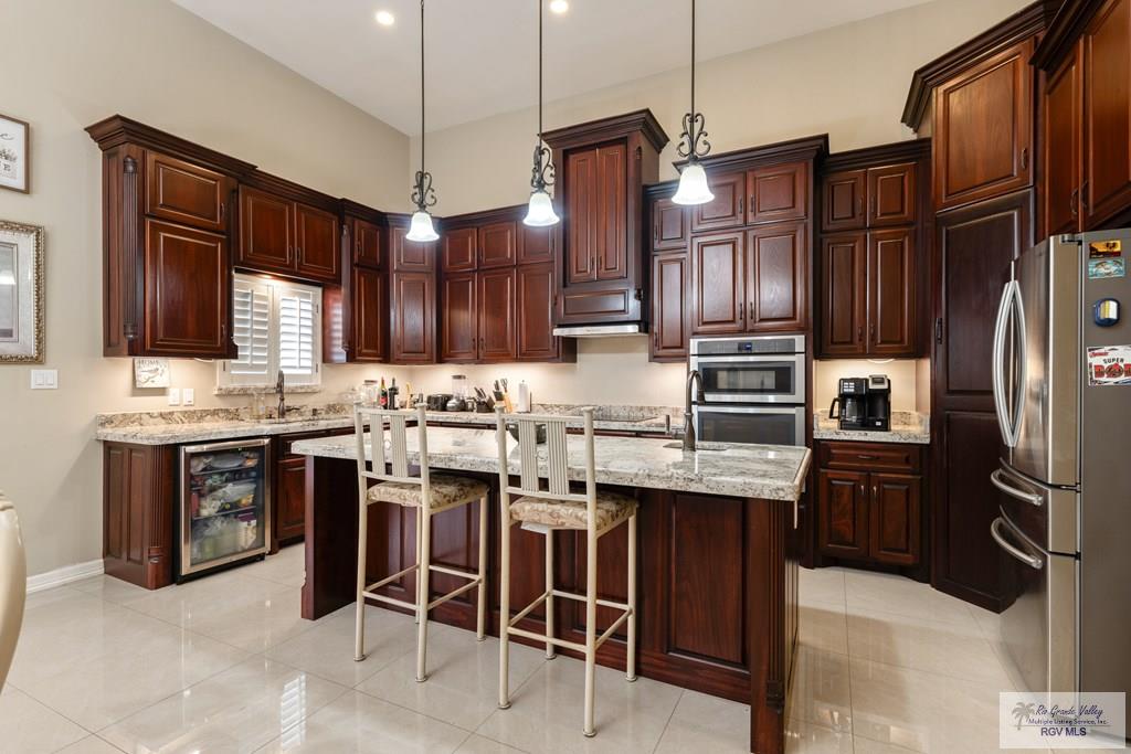 5572 Lovers Ln, BROWNSVILLE, Texas image 4