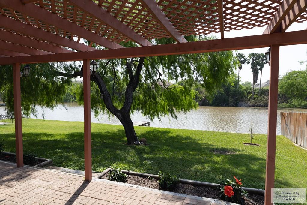 4565 Lakeway Dr, BROWNSVILLE, Texas image 13