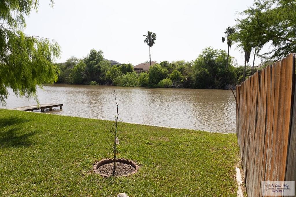 4565 Lakeway Dr, BROWNSVILLE, Texas image 7