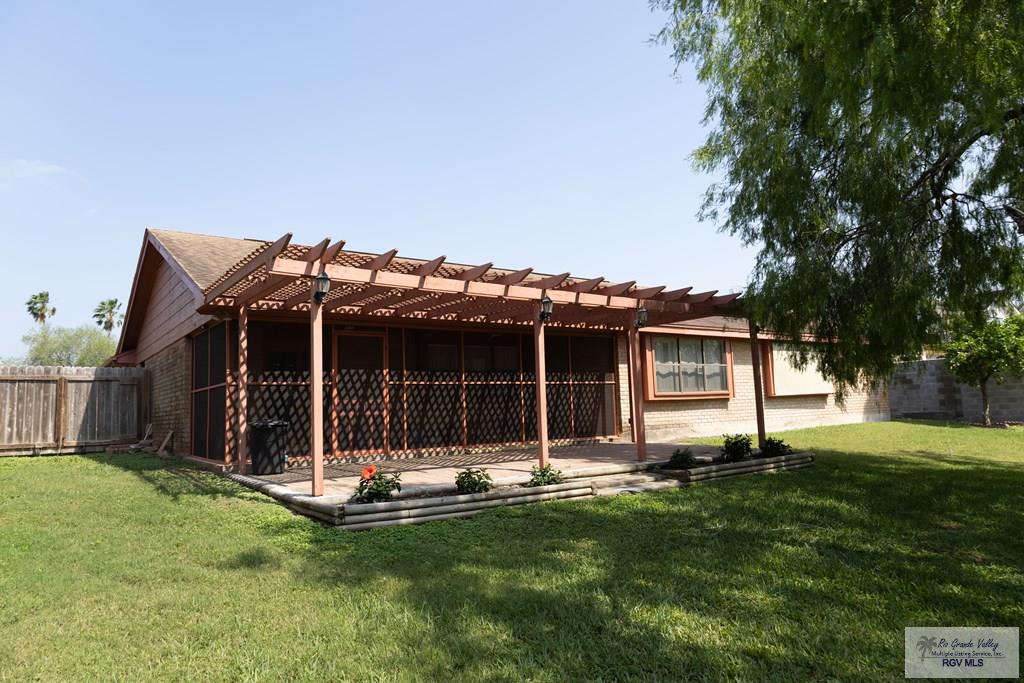 4565 Lakeway Dr, BROWNSVILLE, Texas image 8