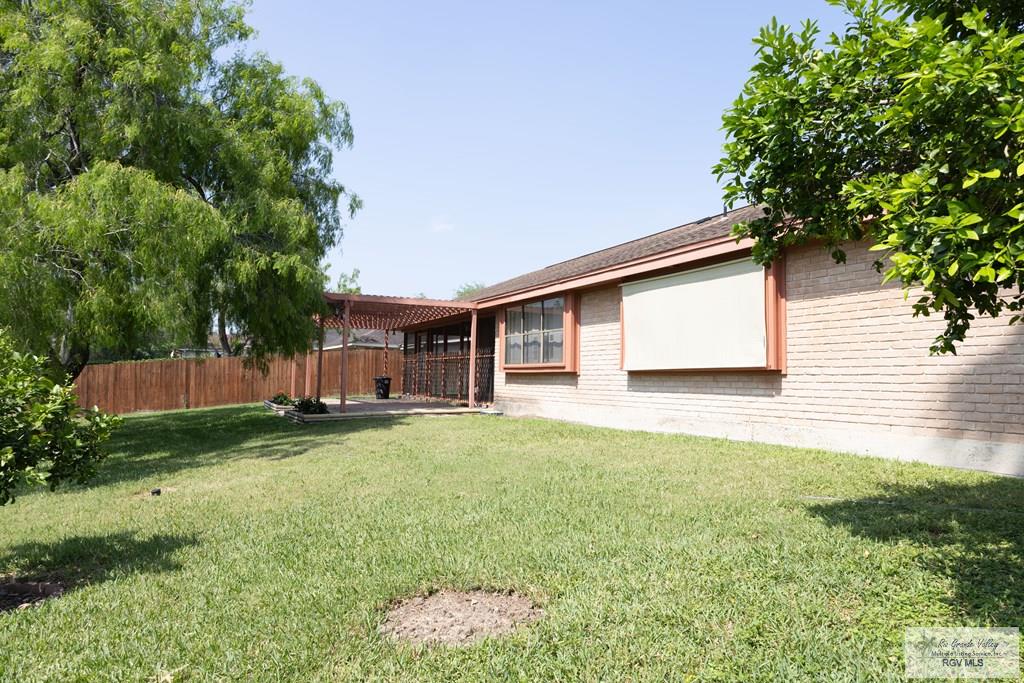 4565 Lakeway Dr, BROWNSVILLE, Texas image 11