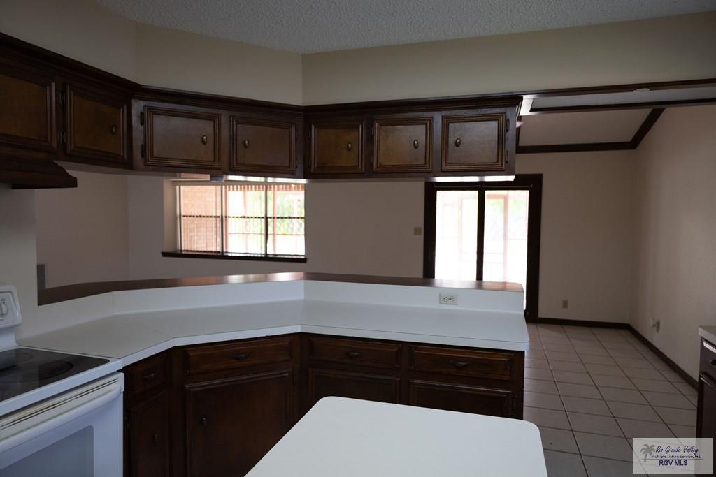 4565 Lakeway Dr, BROWNSVILLE, Texas image 21