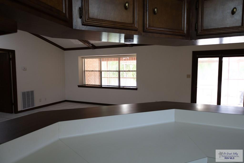 4565 Lakeway Dr, BROWNSVILLE, Texas image 23