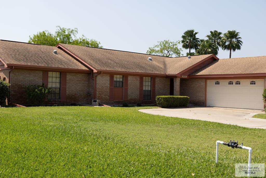 4565 Lakeway Dr, BROWNSVILLE, Texas image 1