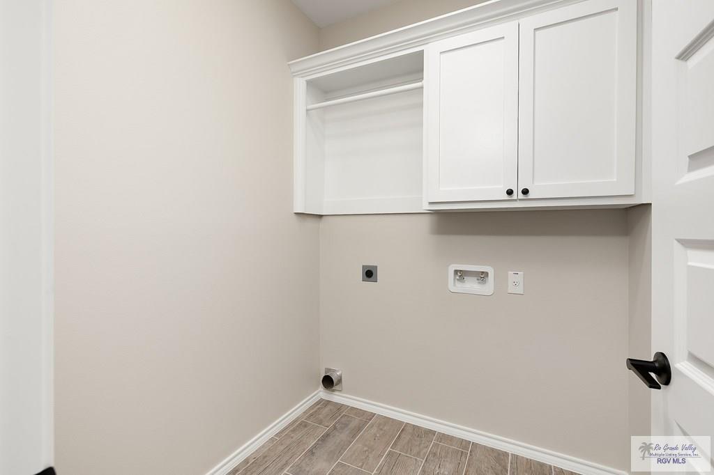 308 N Leon Ave, ELSA, Texas image 5