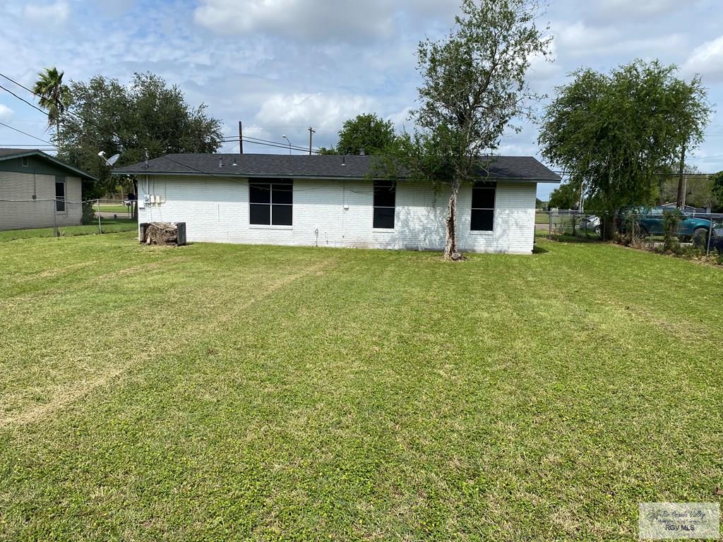 758 E Hidalgo Ave, RAYMONDVILLE, Texas image 9