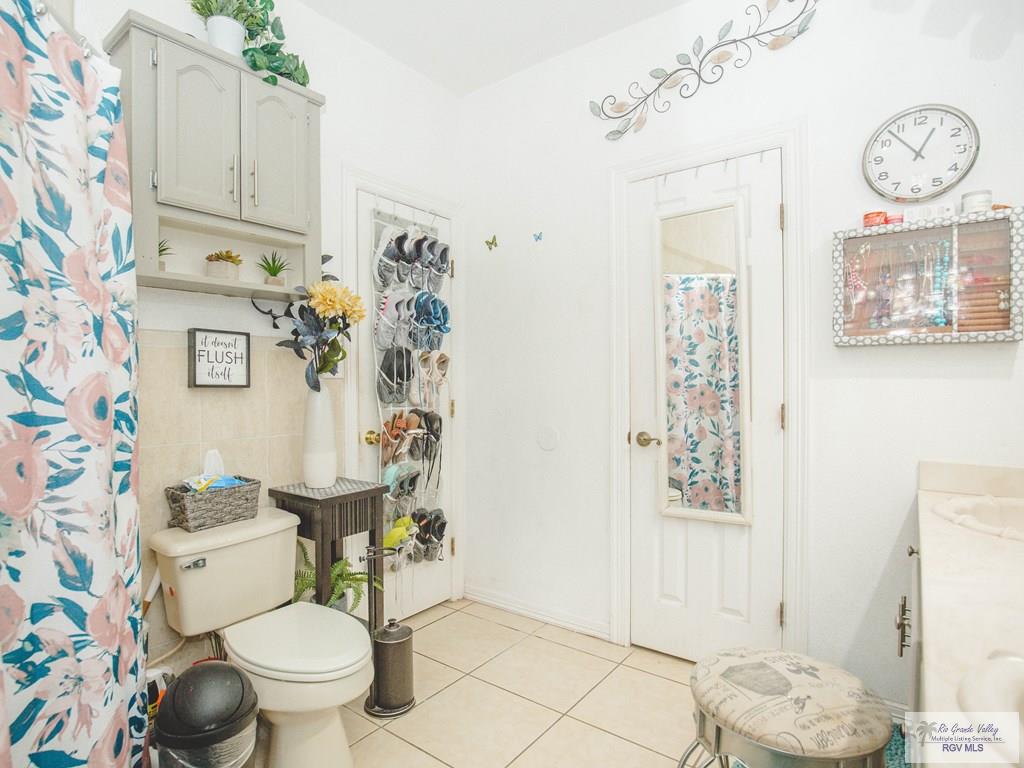1708 Deep Spring St, BROWNSVILLE, Texas image 16