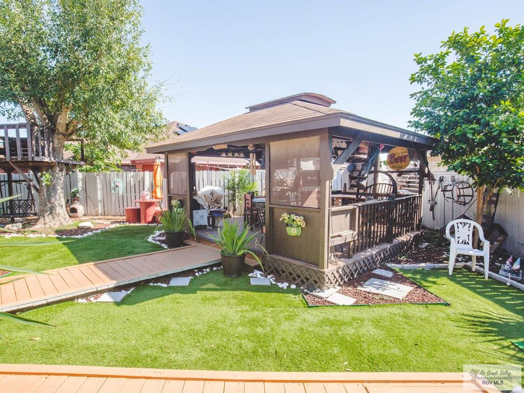 1708 Deep Spring St, BROWNSVILLE, Texas image 33