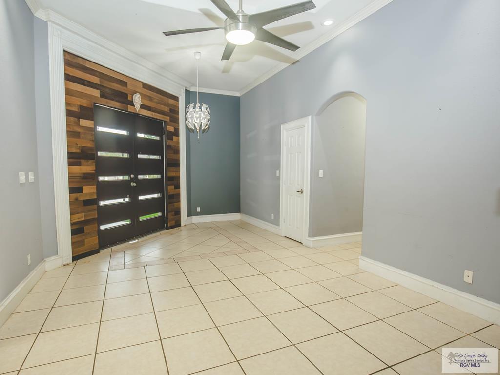 1708 Deep Spring St, BROWNSVILLE, Texas image 5