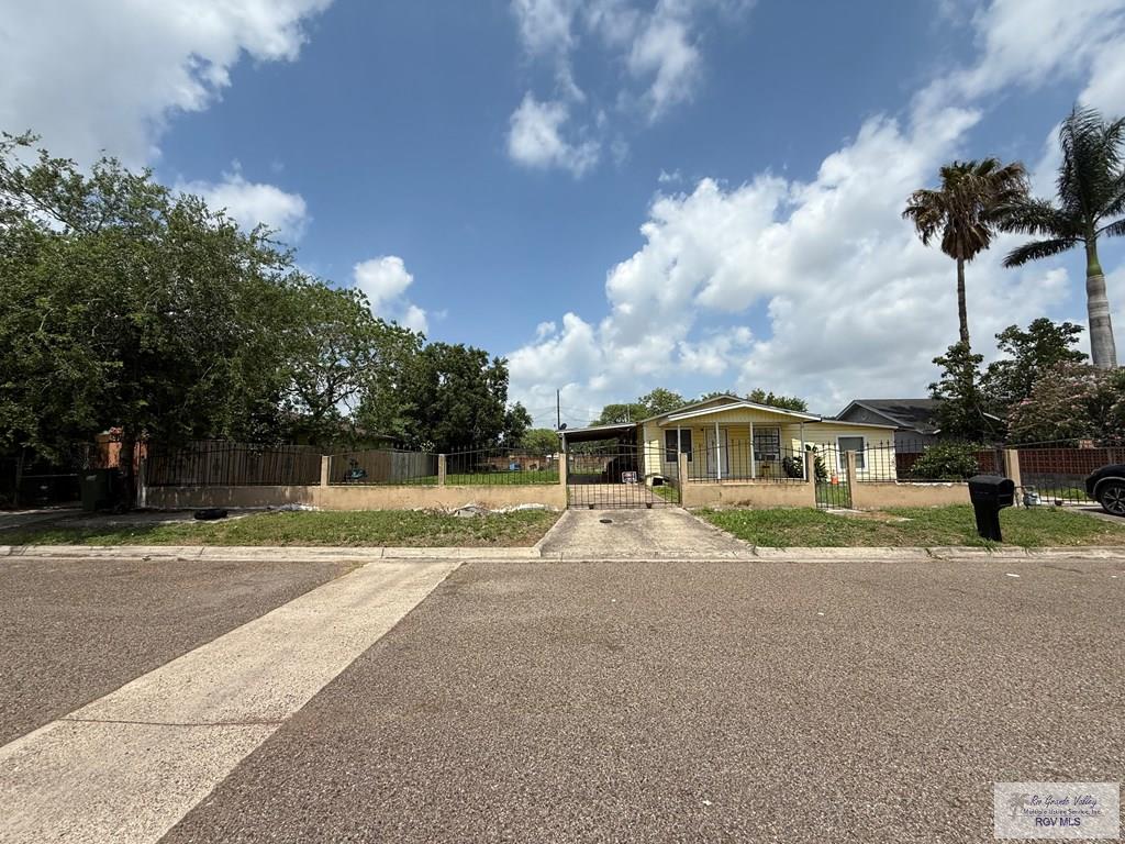 165 Johns Ave, BROWNSVILLE, Texas image 2