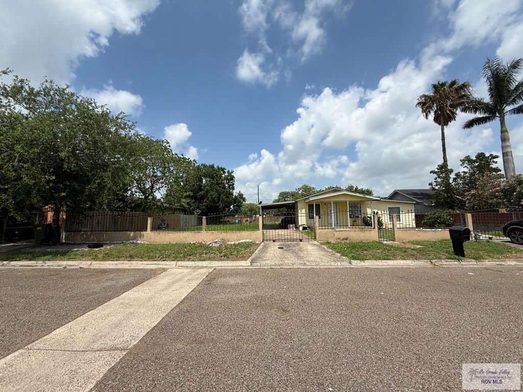 165 Johns Ave, BROWNSVILLE, Texas image 3